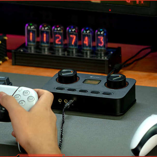 Fosi Audio K7 Audiophile Gaming Desktop Headphone Amplifier & DAC AMP/DAC + Pre-Amp + BT
מגבר אוזניות שולחני, כולל דקודר, קולט בלוטוס וקדם מגבר - דגם K7 מביתAudio Fosi