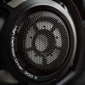  Headphonesסנהייזר HD 800 S אוזניות קשת חוטיות, מנגנון דינמי פתוח, אודיופיליות, מובילות בתחומן