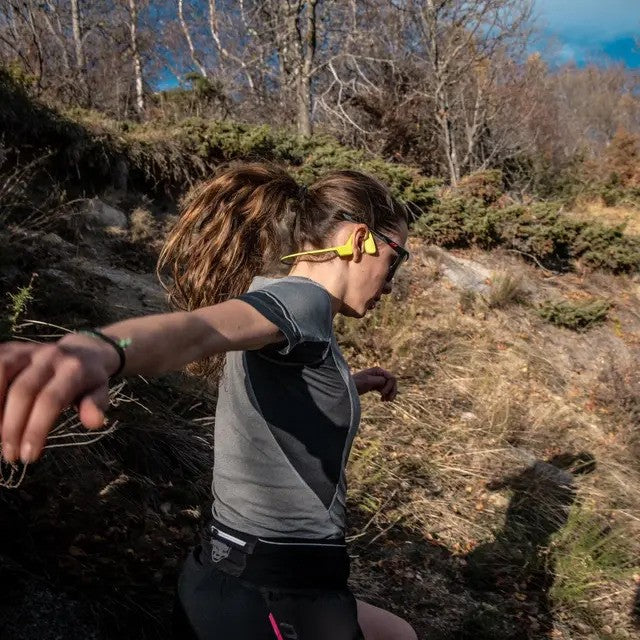 Suunto Sonic - Bone conduction, Wireless Sport headphones with excellent sound quality, Blackאוזניות ספורט אלחוטיות סונטו סוניק, אוזניות הולכת עצם עם איכות סאונד גבוהה, צבע שחור