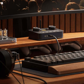 Fosi Audio K7 Audiophile Gaming Desktop Headphone Amplifier & DAC AMP/DAC + Pre-Amp + BT
מגבר אוזניות שולחני, כולל דקודר, קולט בלוטוס וקדם מגבר - דגם K7 מביתAudio  Fosi 
