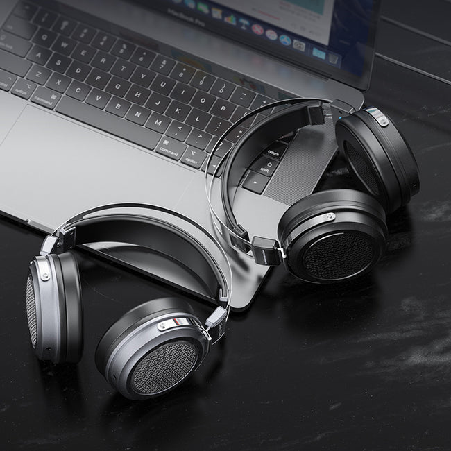 FiiO JT1 – HiFi Over-Ear Headphones, 50mm High-Performance Dynamic Driver, Inline Mic. Cable, Black
אוזניות קשת חוטיות איכותיות, עוטפות אוזן עם דרייבר דינמי 50 מ"מ וכבל עם מיקרופון מובנה מבית פיו, צבע שחור 
