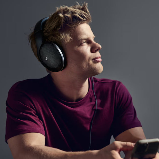Sennheiser HD550 – Audiophile Dynamic Open-Back Wired On-Ear Headphones
אוזניות קשת חוטיות אודיופיליות עוטפות אוזן, אוזניות סנהייזר HD550 דינמיות, גב פתוח
