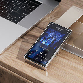 FiiO M23 – Hi-Res Lossless Portable Digital Audio Player – DAP, Deep Blue
נגן אודיו דיגיטלי נייד יוקרתי מבית פיו, FiiO M23, כולל מגבר אוזניות עוצמתי וממיר דיגיטל לאנלוג, לשימוש גם לאוזניות אינאיר וגם לאוזניות קשת אודיופיליות, צבע כחול 
