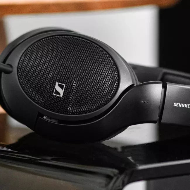 Sennheiser HD 560S - Dynamic Open Back, Over Ear Headphone, Black אוזניות סנהייזר קשת מעל האוזן, רמקול דינמי, גב פתוח, צבע שחור